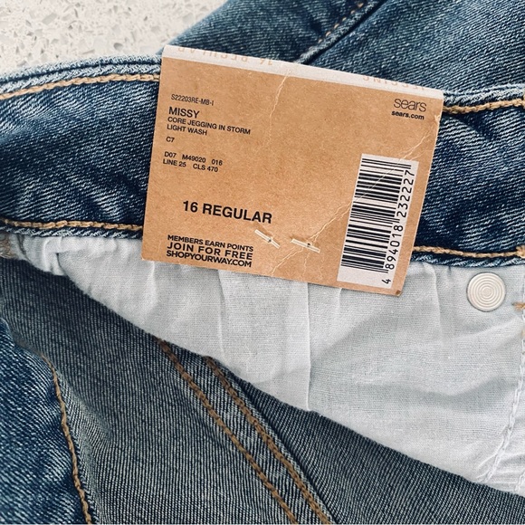 ROEBUCK & CO LOW RISE
SKINNIEST LEG JEGGING - Picture 5 of 8